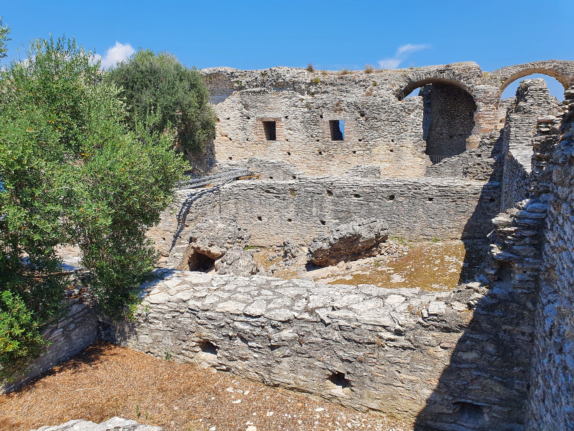 Sirmione_Grotte di Catullo (023)