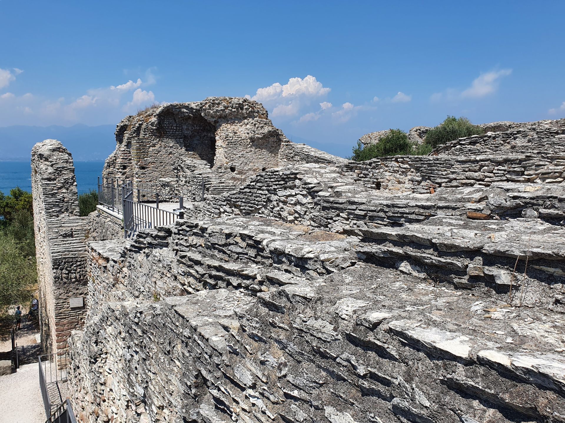 Sirmione_Grotte di Catullo (030)