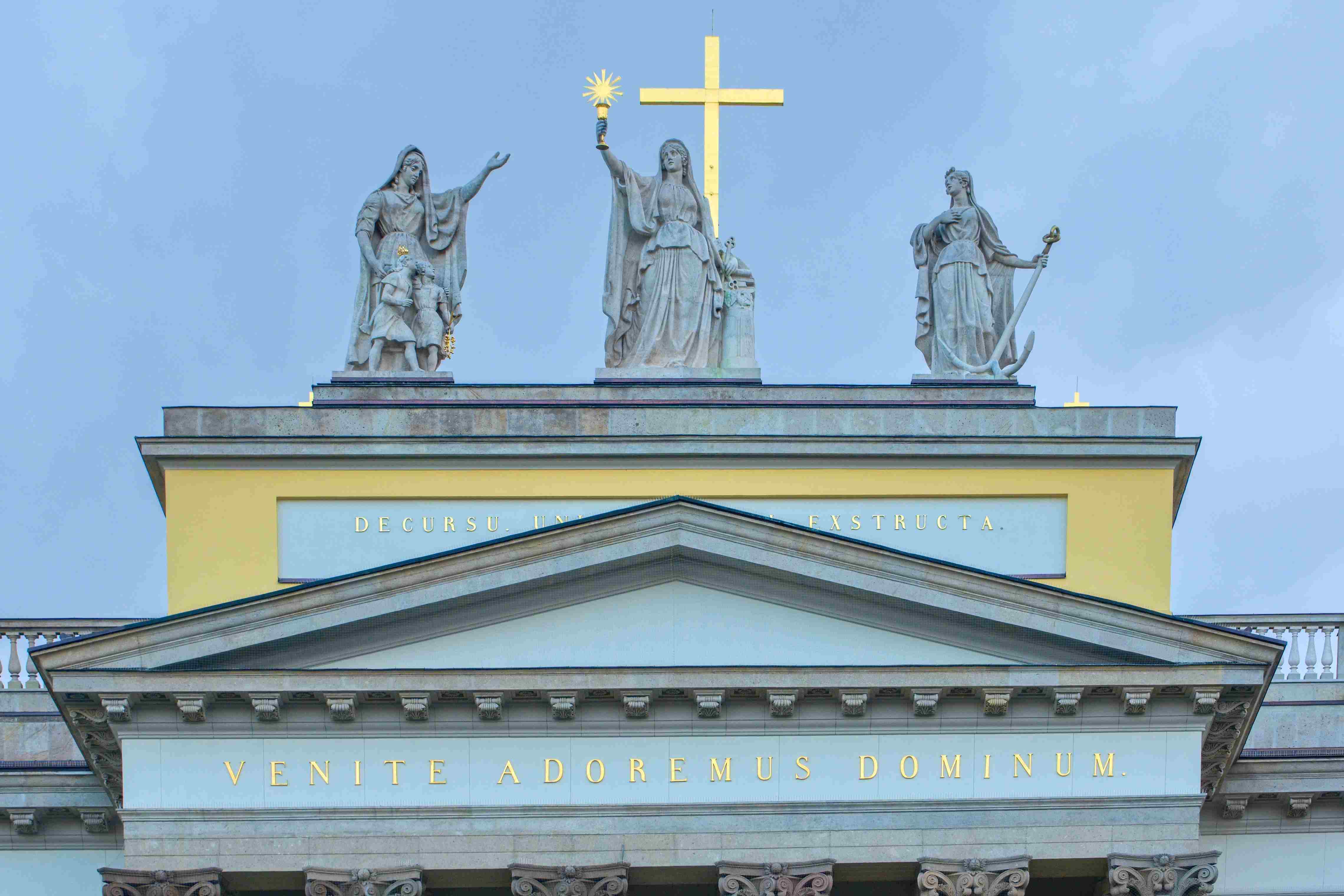 Maďarsko_Eger_2025_04_18_074_result