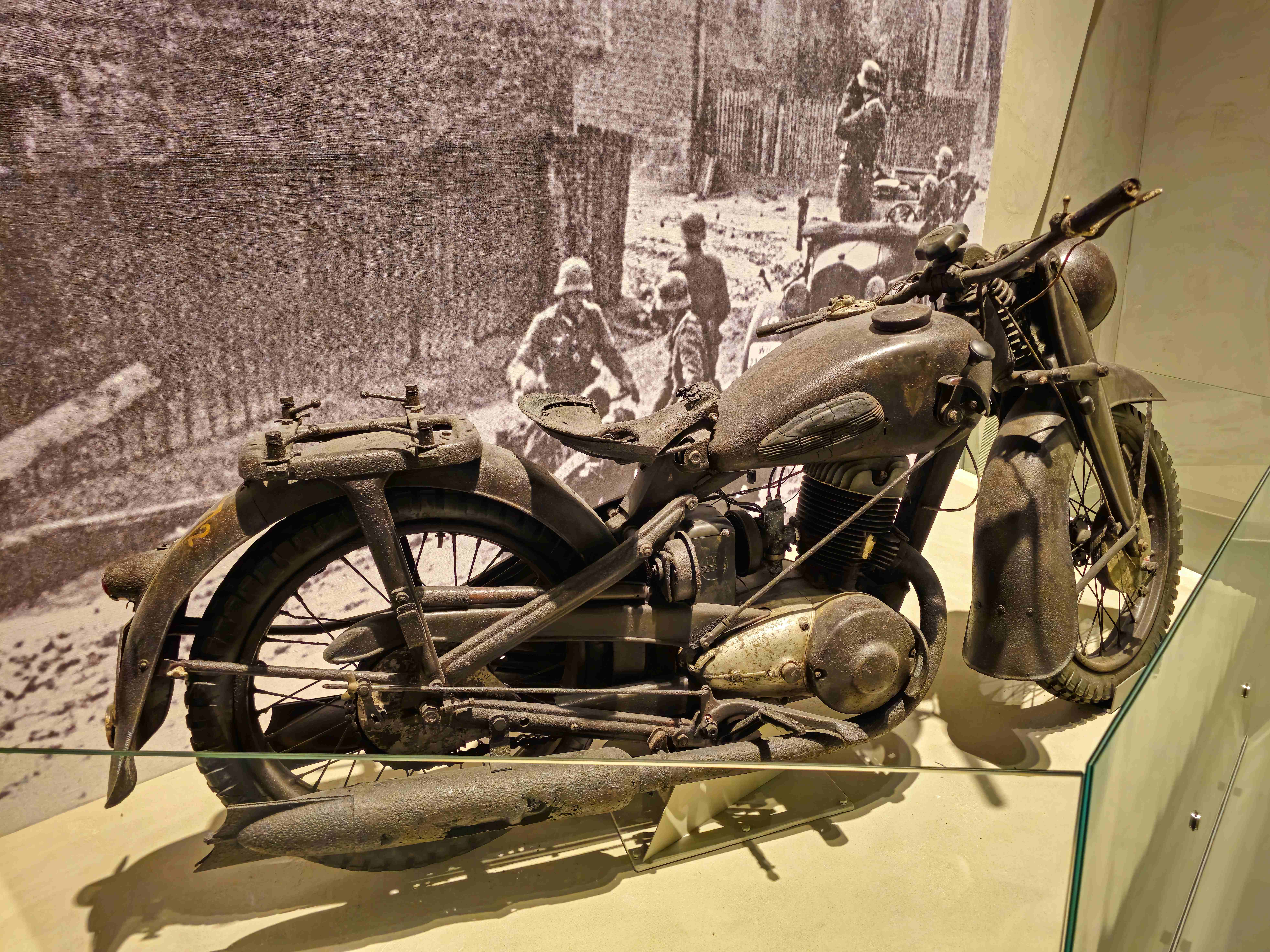 Polsko_Gdaňsk_muzeum II. světové války_2025_07_067_result