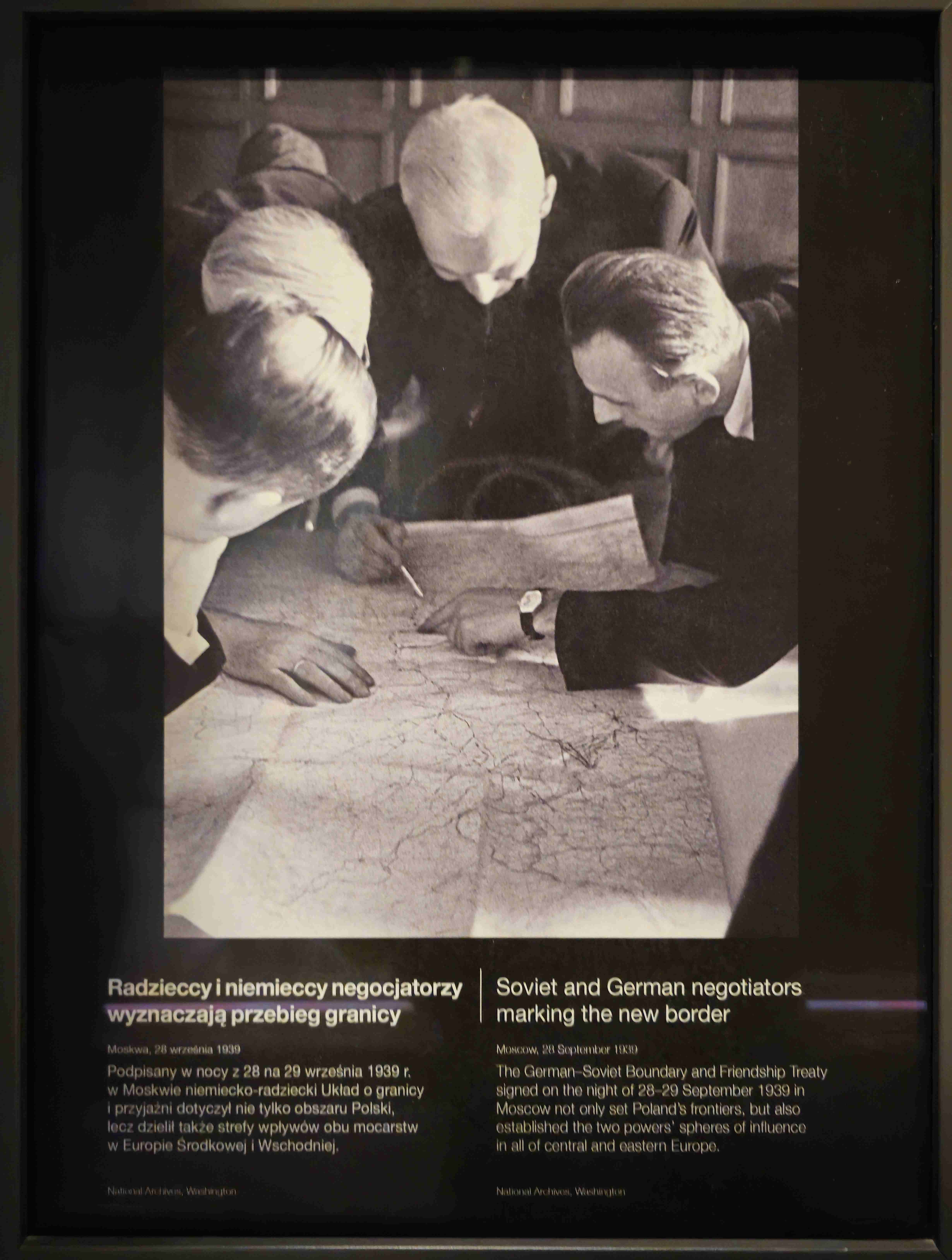 Polsko_Gdaňsk_muzeum II. světové války_2025_07_073_result