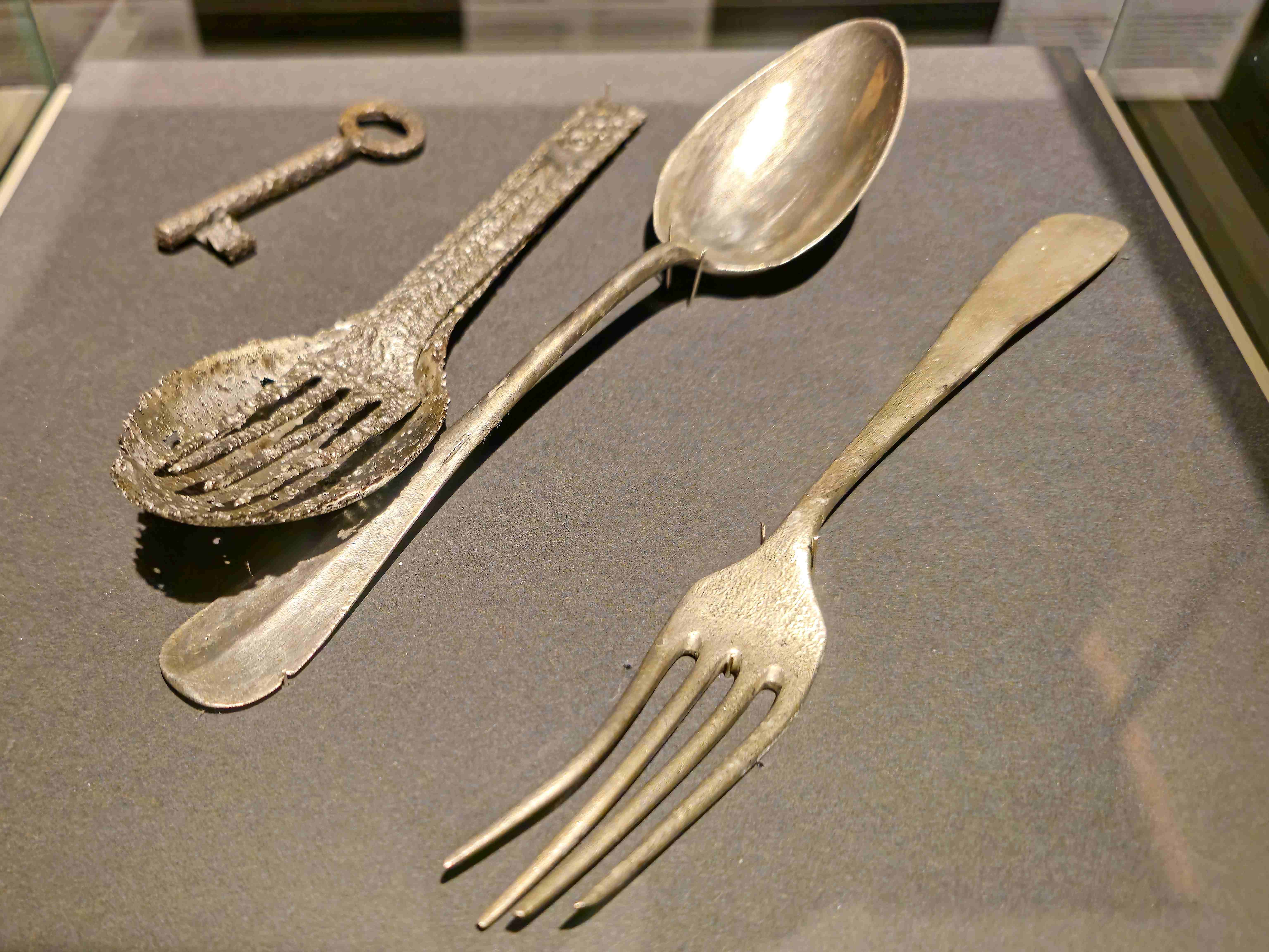 Polsko_Gdaňsk_muzeum II. světové války_2025_07_131_result