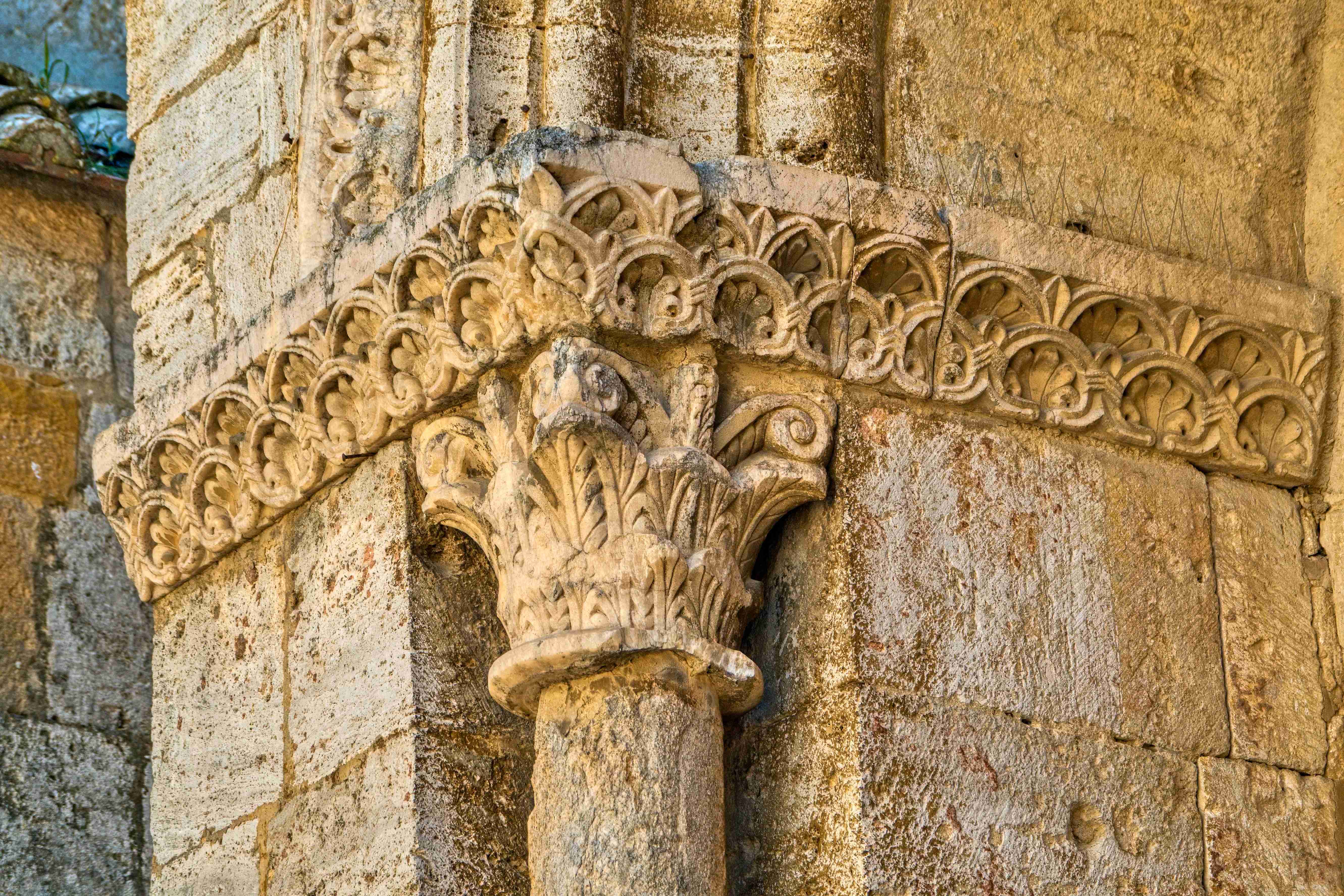 San Quirico d'Orcia_kostel Nanebevzetí Panny Marie (2)_result