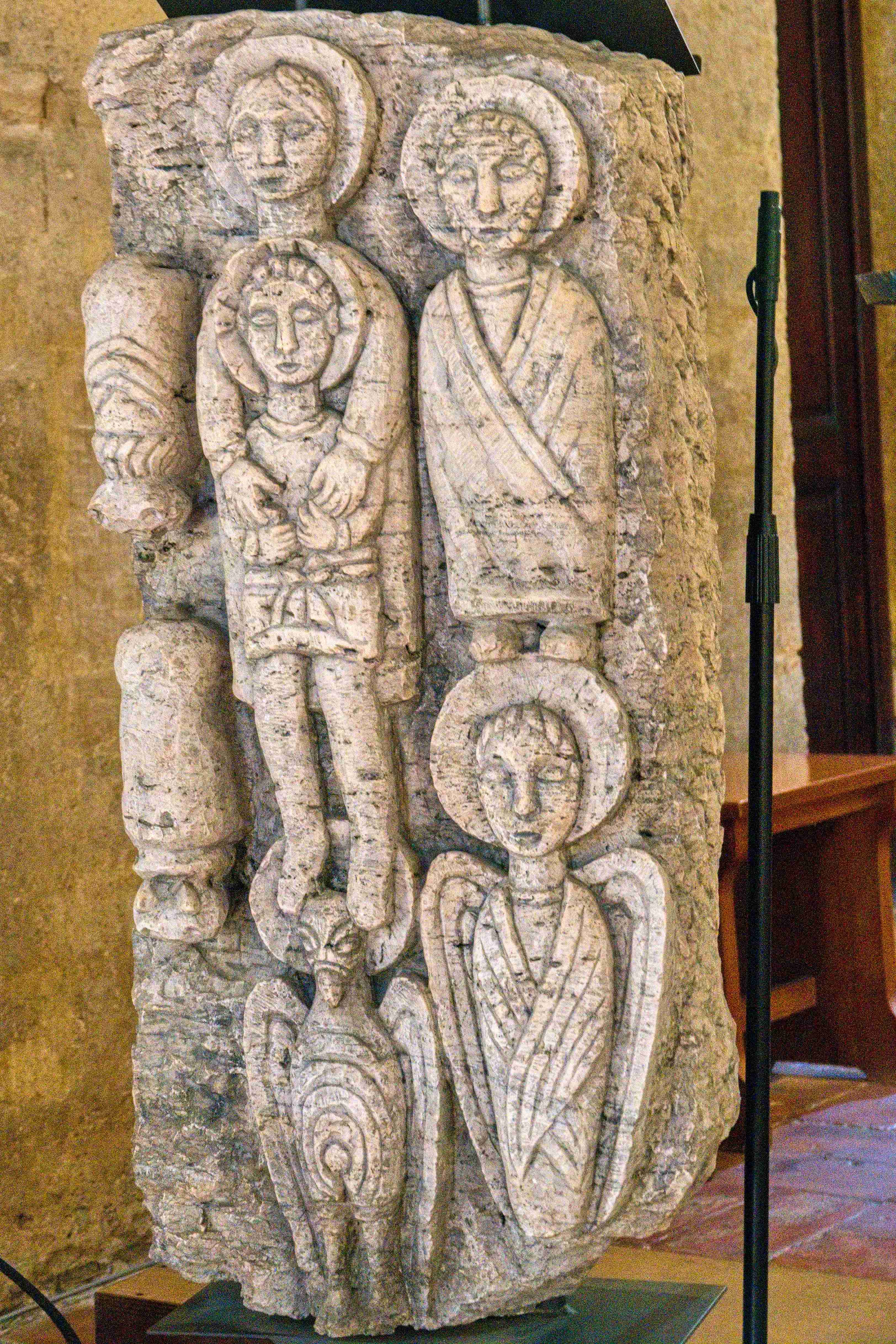 San Quirico d'Orcia_kostel Nanebevzetí Panny Marie (8)_result