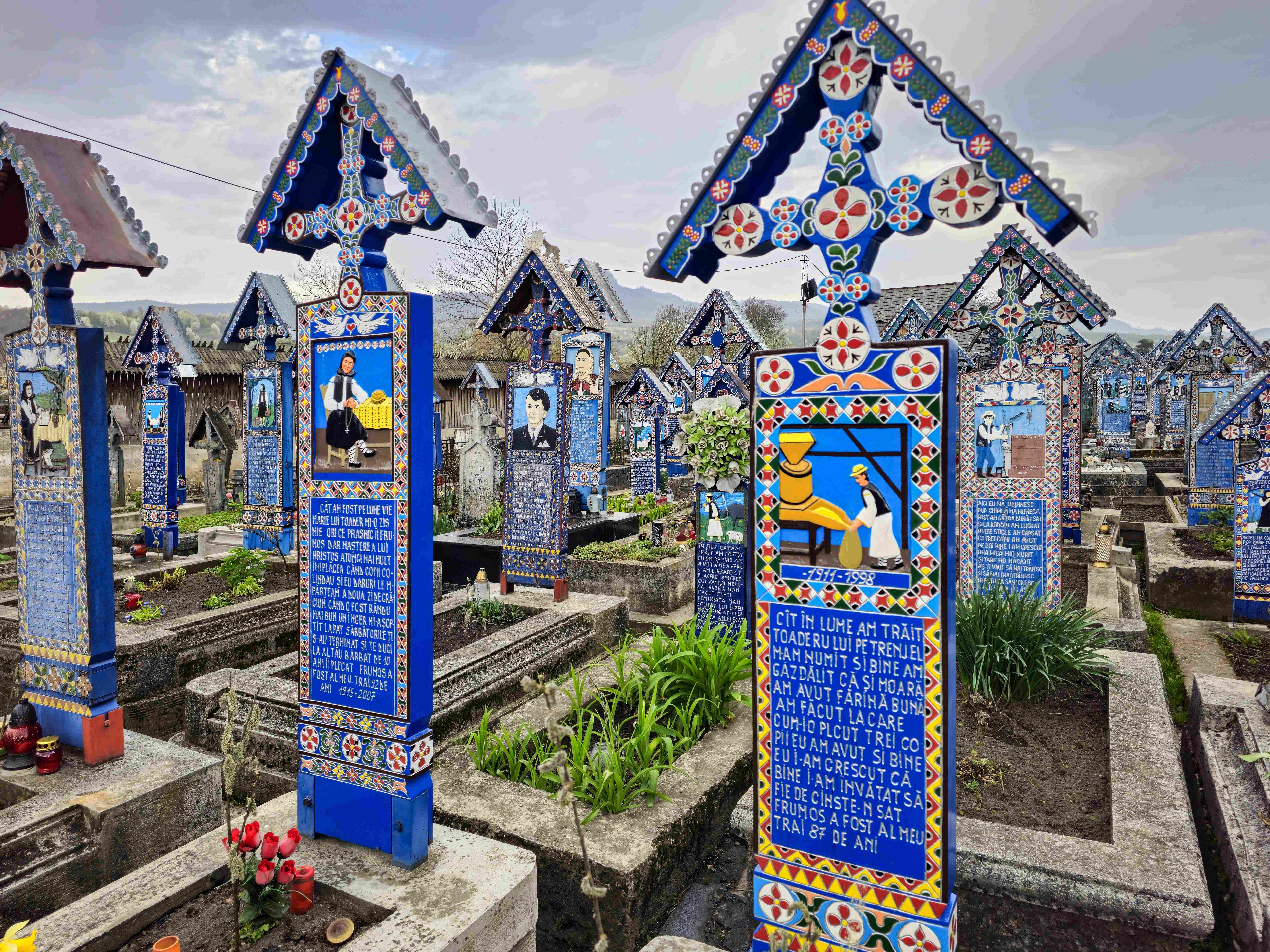 Cimitirul Vesel_Săpânța_Veselý hřbitov (005)_result