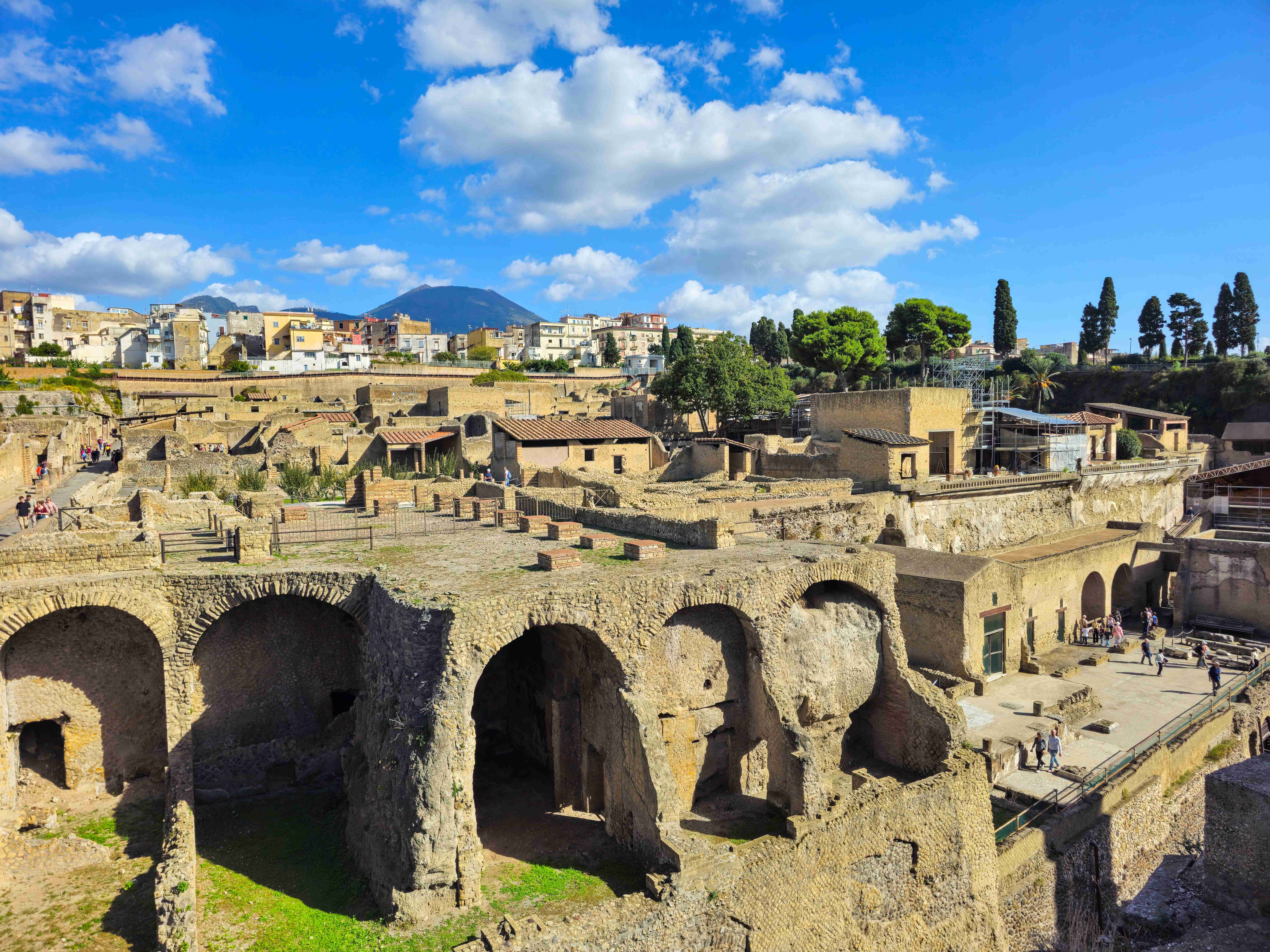 2025_10_27_Vesuv z Herculanea