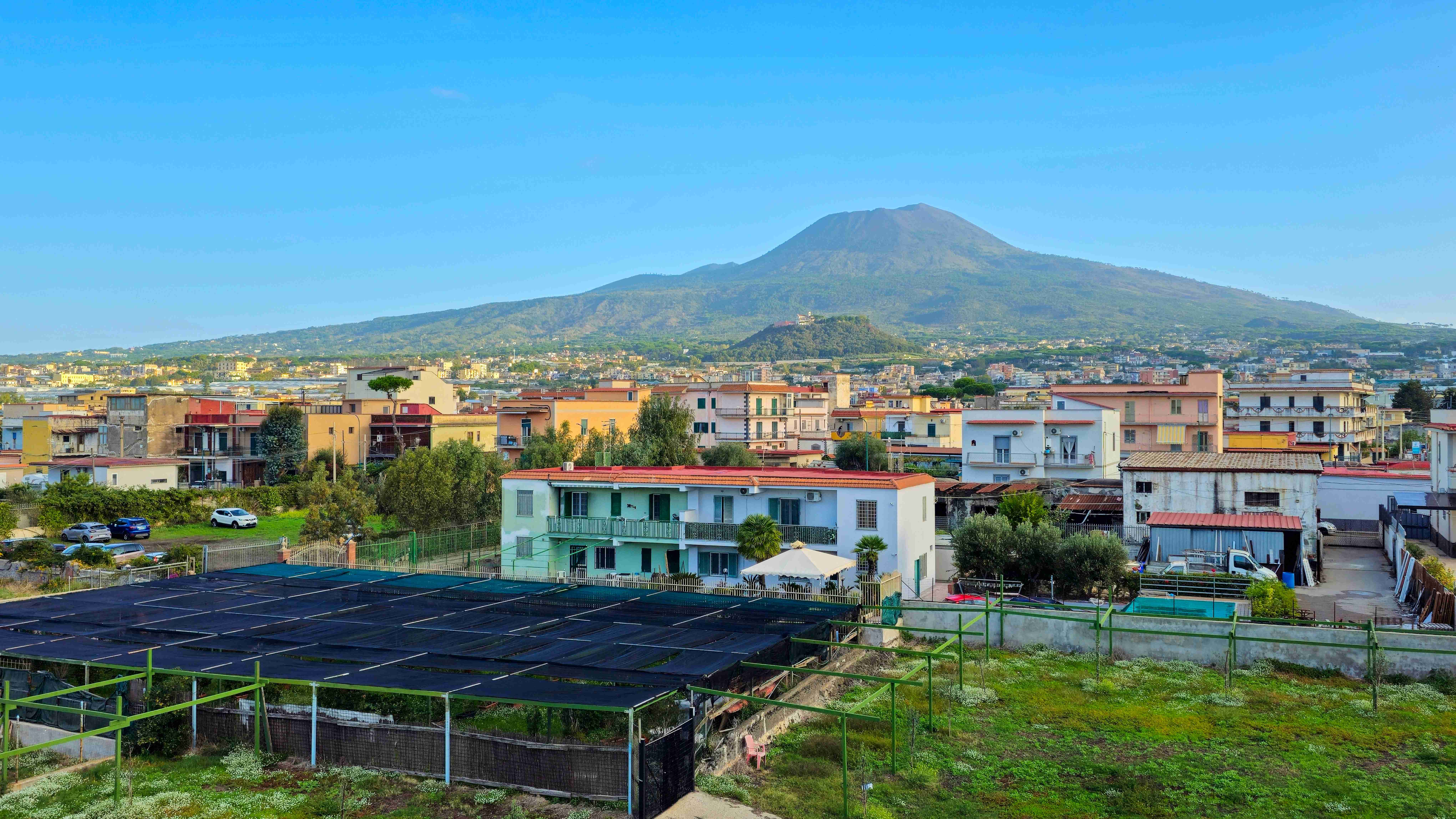 2025_10_27_Vesuv z Torre del Greco