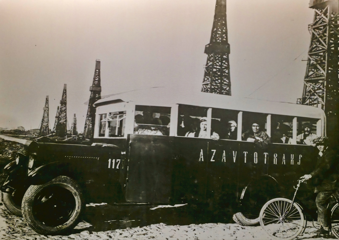 Heydar Aliev Center_klasické automobily_ 2026_02_11_013