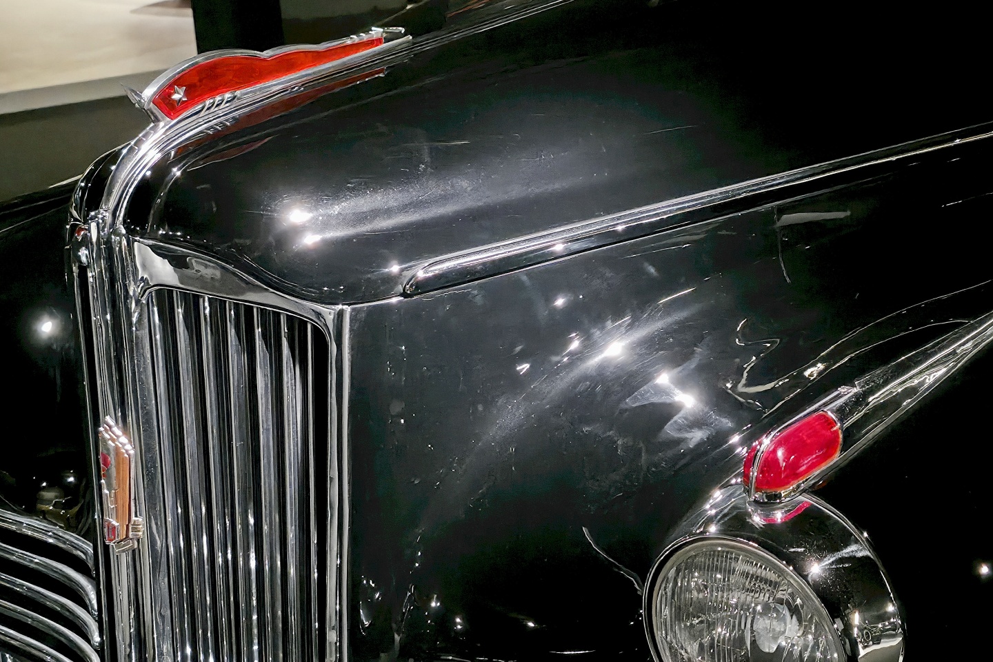 Heydar Aliev Center_klasické automobily_ 2026_02_11_051