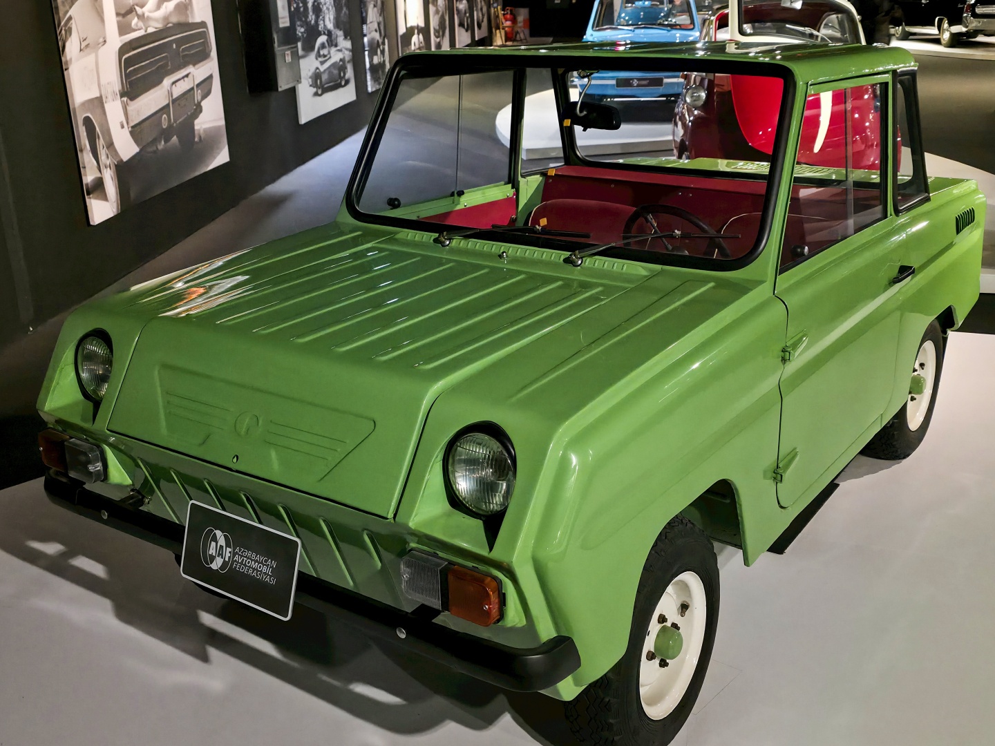 Heydar Aliev Center_klasické automobily_ 2026_02_11_059