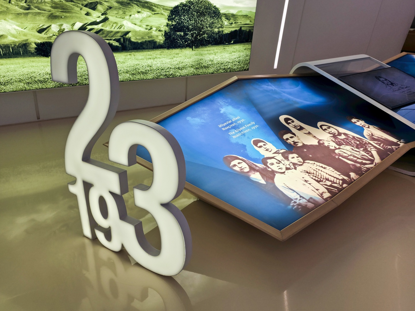 Heydar Aliyev Center_muzeum (002)