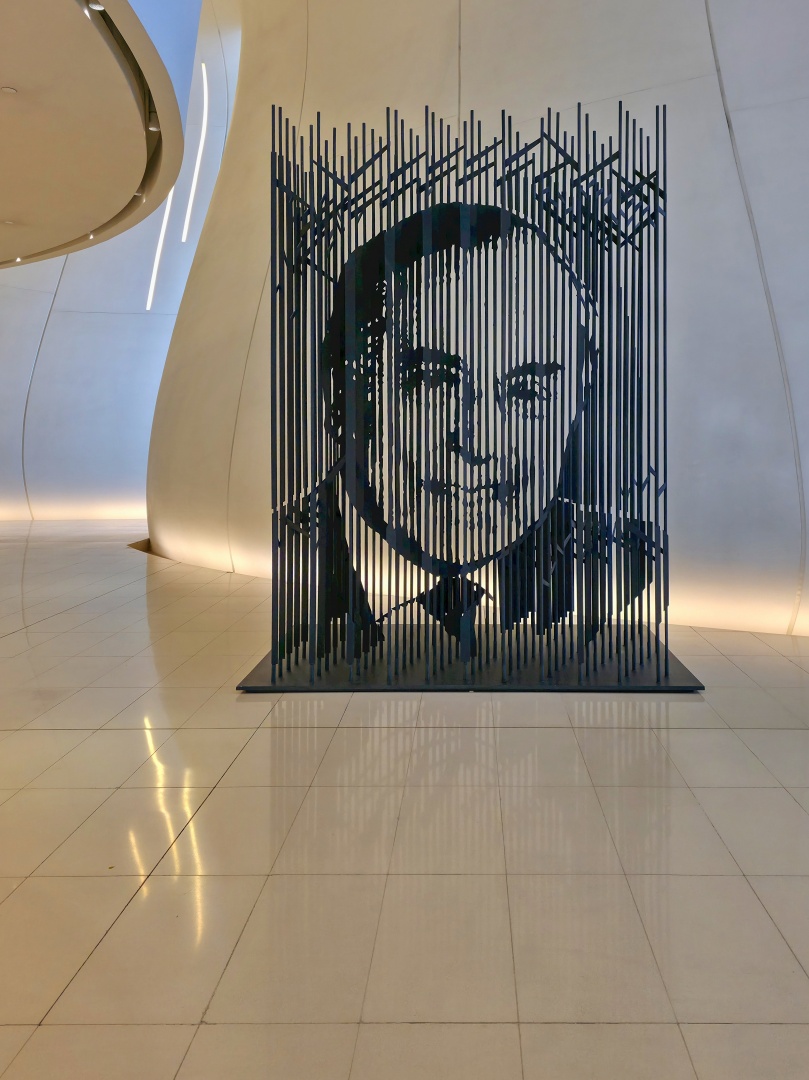 Heydar Aliyev Center_muzeum (010_1)