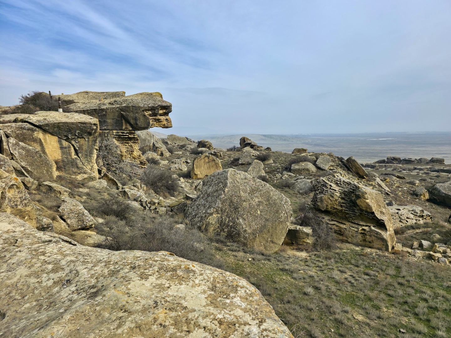 2026_02_03_Qobustan_skalní rytiny_046